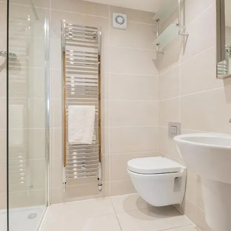 3 Bed In Sz485 بيت للعطل *